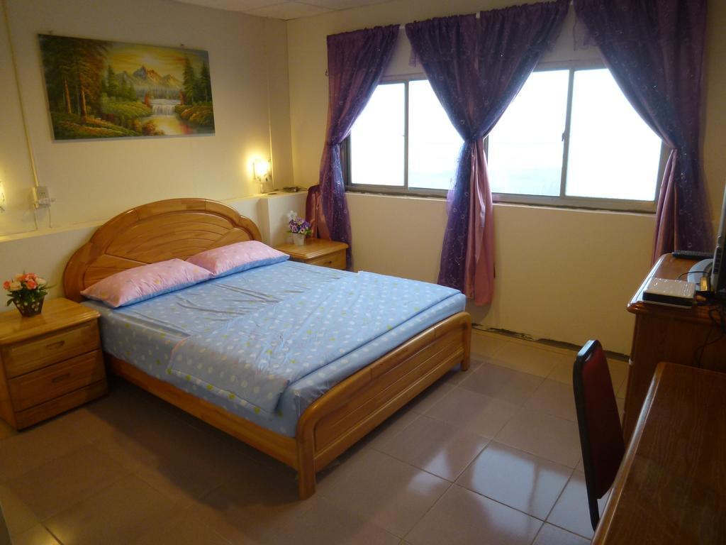 Sun Moon Star Hostel Budai Exteriör bild