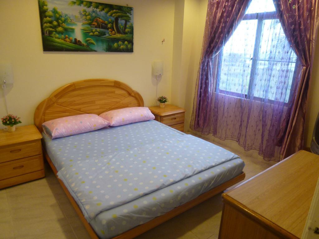 Sun Moon Star Hostel Budai Exteriör bild