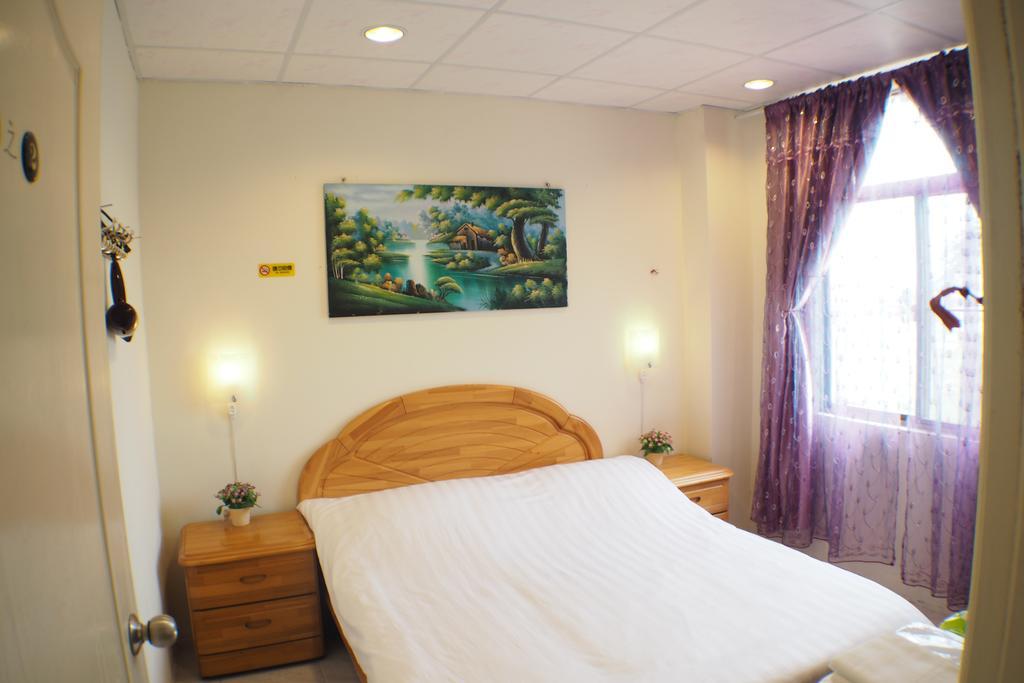 Sun Moon Star Hostel Budai Exteriör bild