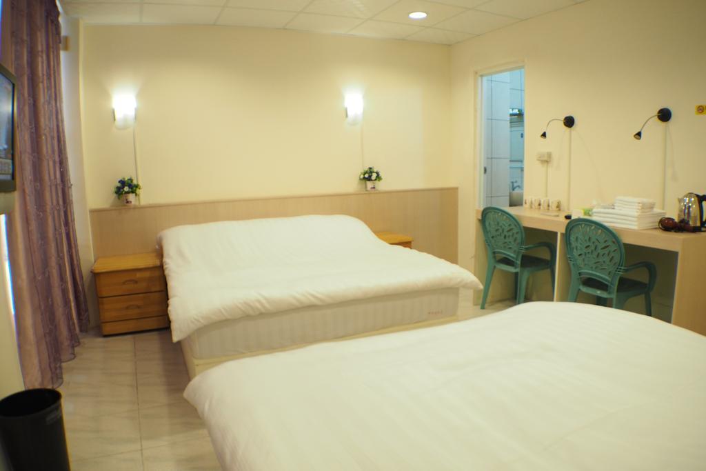 Sun Moon Star Hostel Budai Exteriör bild