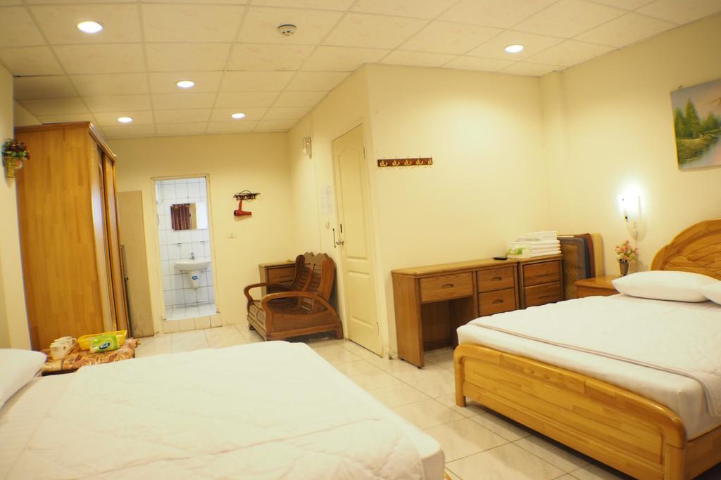 Sun Moon Star Hostel Budai Exteriör bild