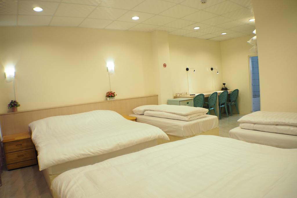 Sun Moon Star Hostel Budai Exteriör bild